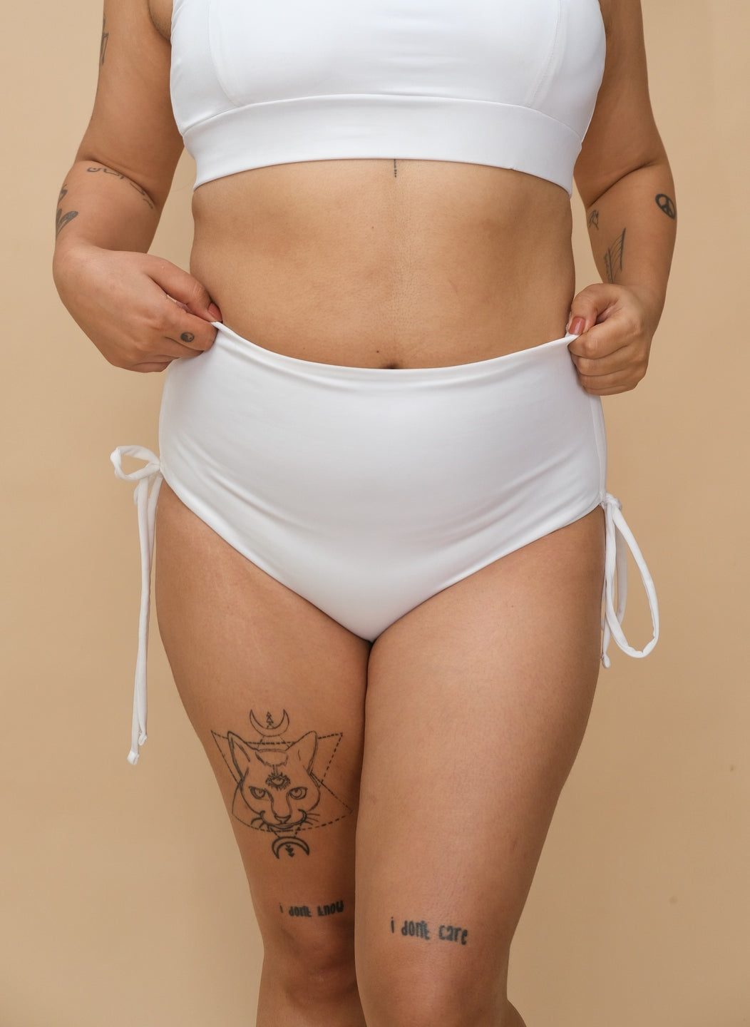 White Lily Cheeky Set (2 Pcs)