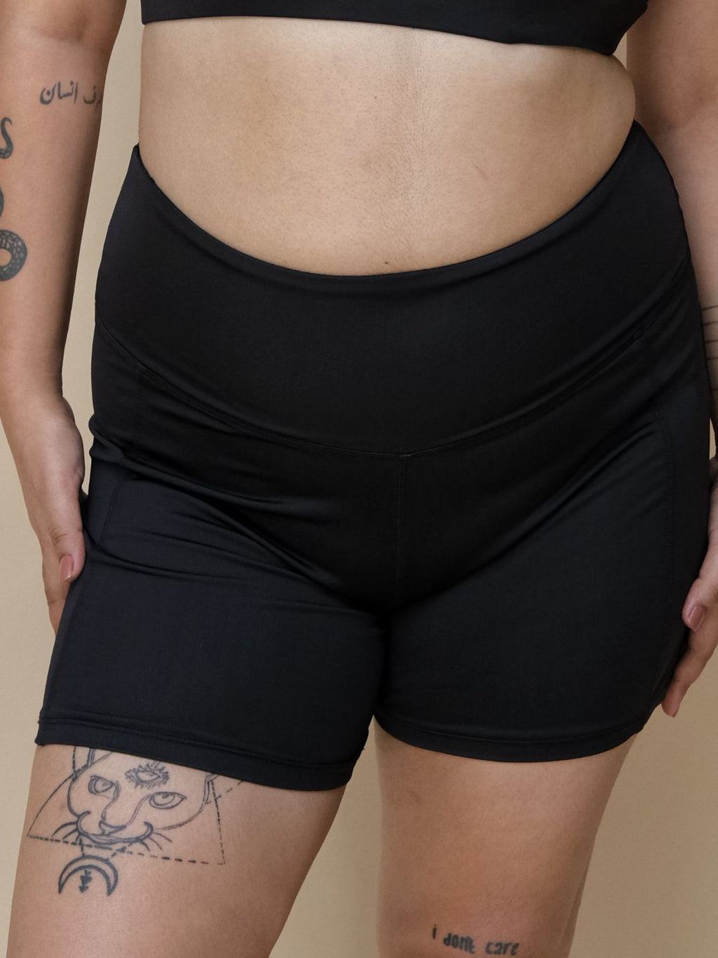 Romantic Black Shorts Set (2 Pcs)